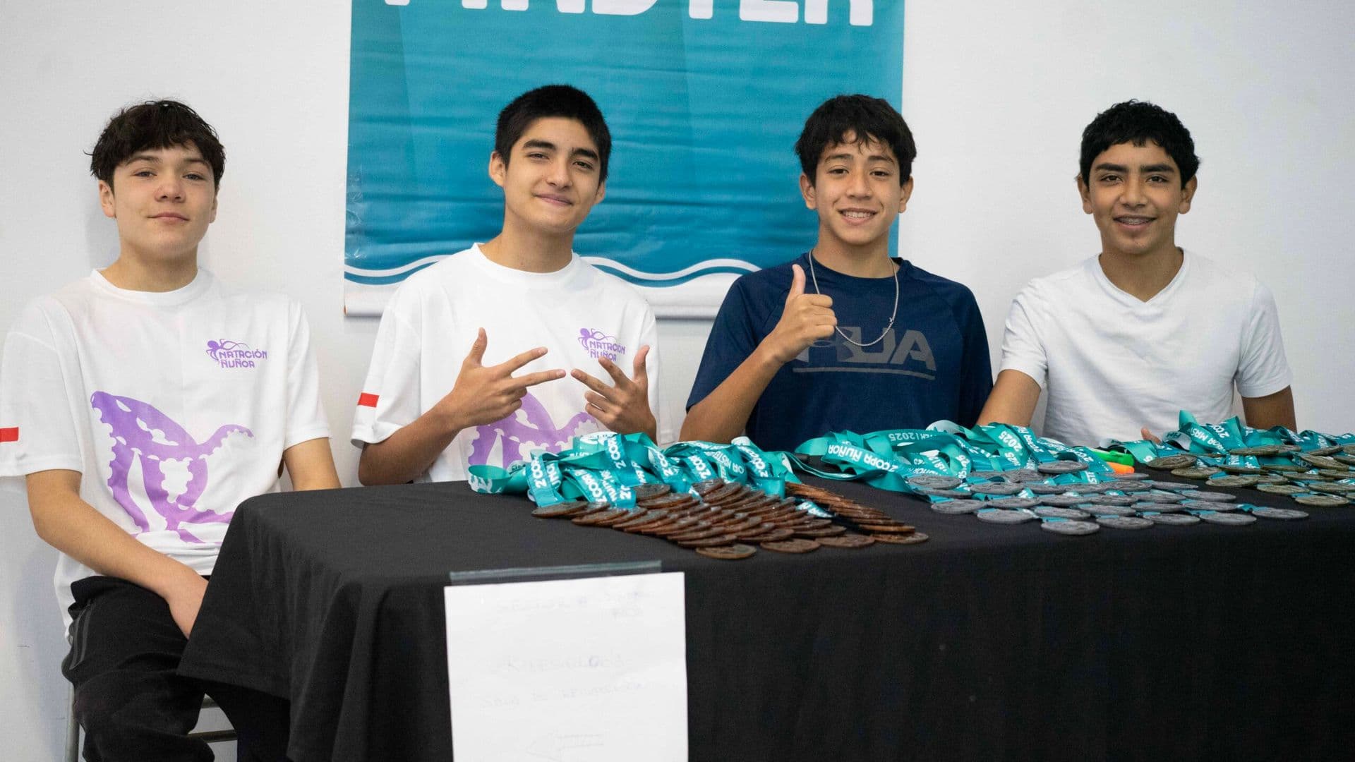 Segunda Copa Natación Ñuñoa Máster recibió a cerca de 800 nadadores