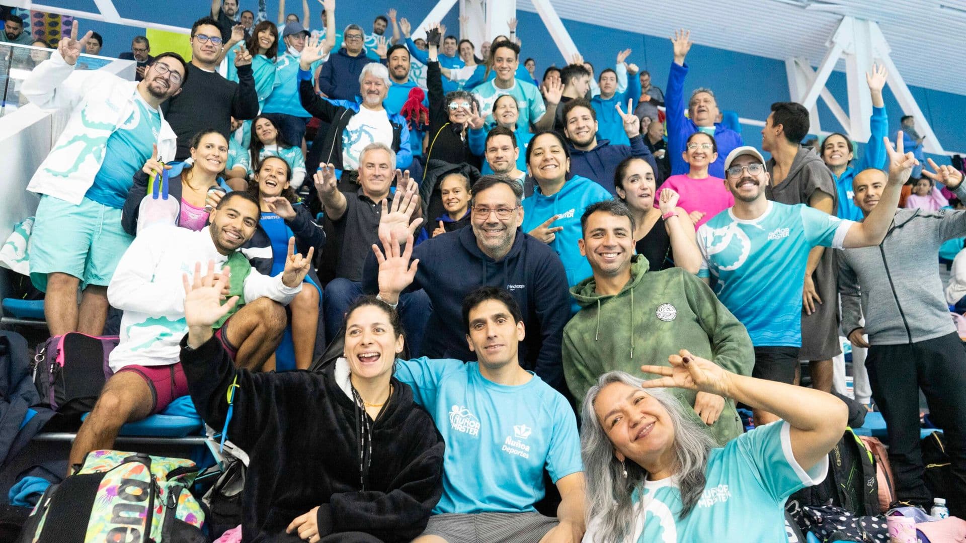 Segunda Copa Natación Ñuñoa Máster recibió a cerca de 800 nadadores