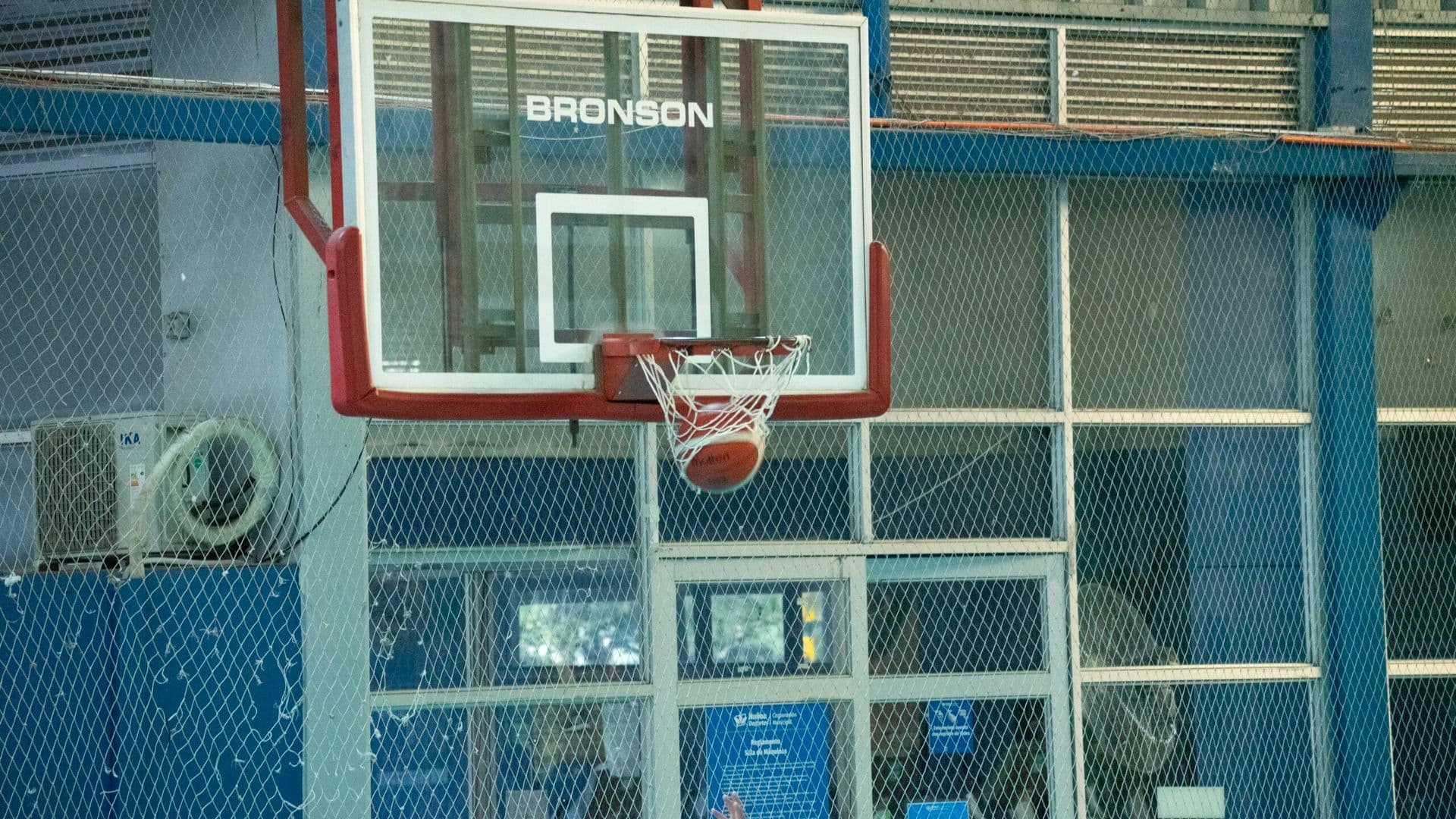 Liceo Augusto D’halmar y Colegio República de Siria avanzan en el Básquetbol Sub 14