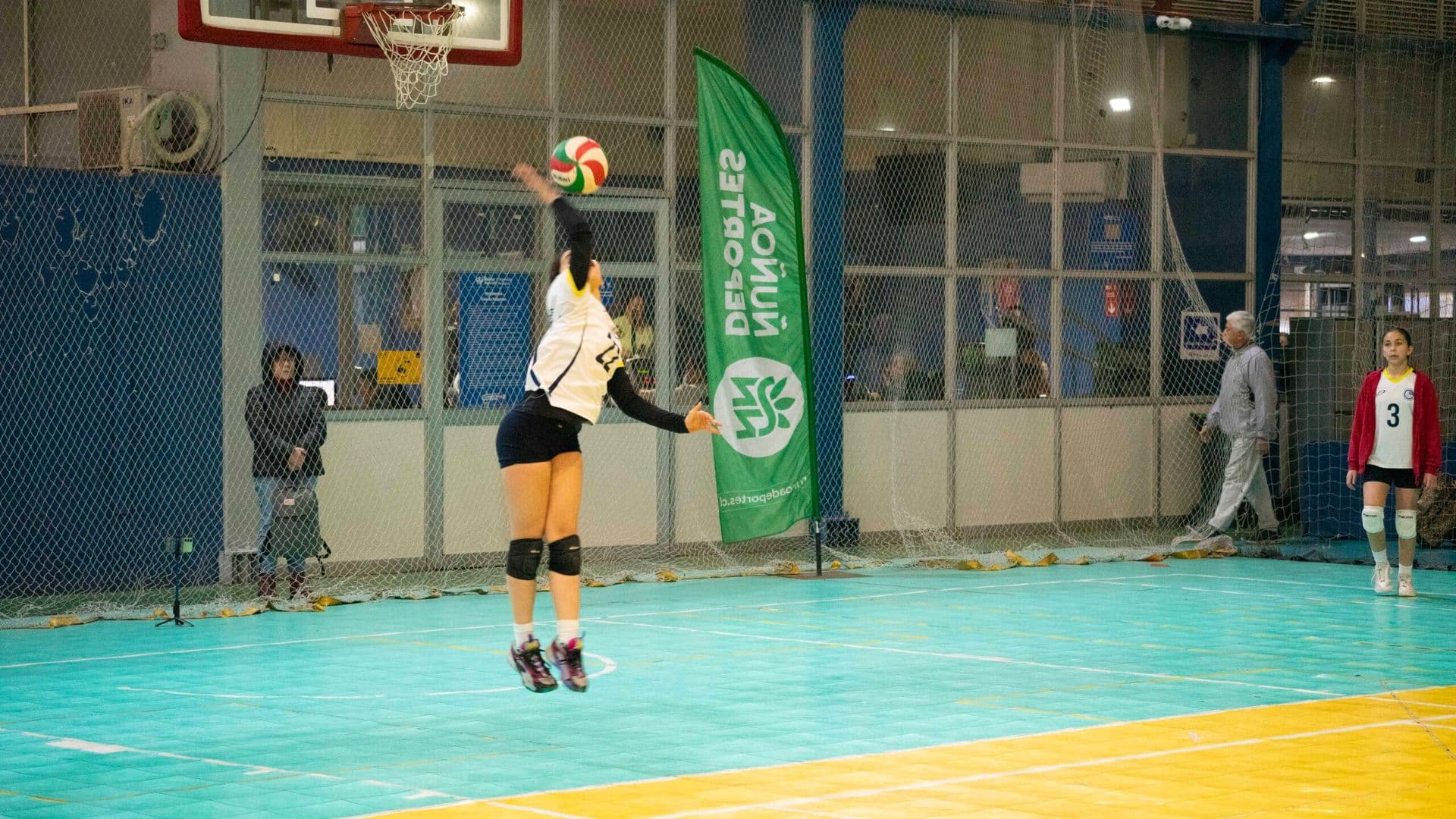 Manuel de Salas y República de Siria pasan a la provincial del Vóleibol Sub 14