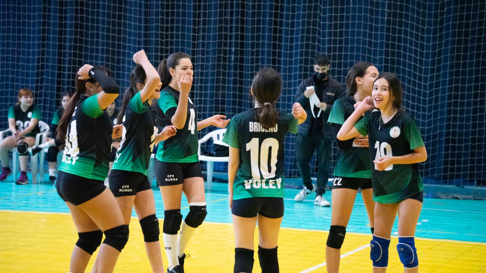 Manuel de Salas y República de Siria pasan a la provincial del Vóleibol Sub 14