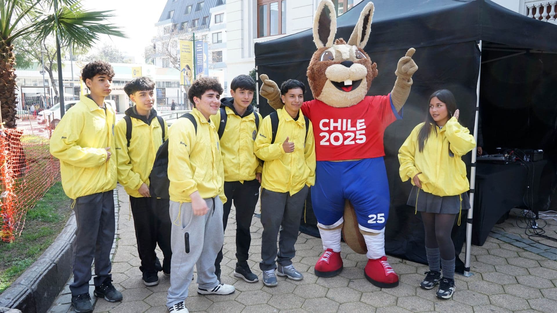Trophy Tour de la Copa Mundial Sub 20 visitó Ñuñoa
