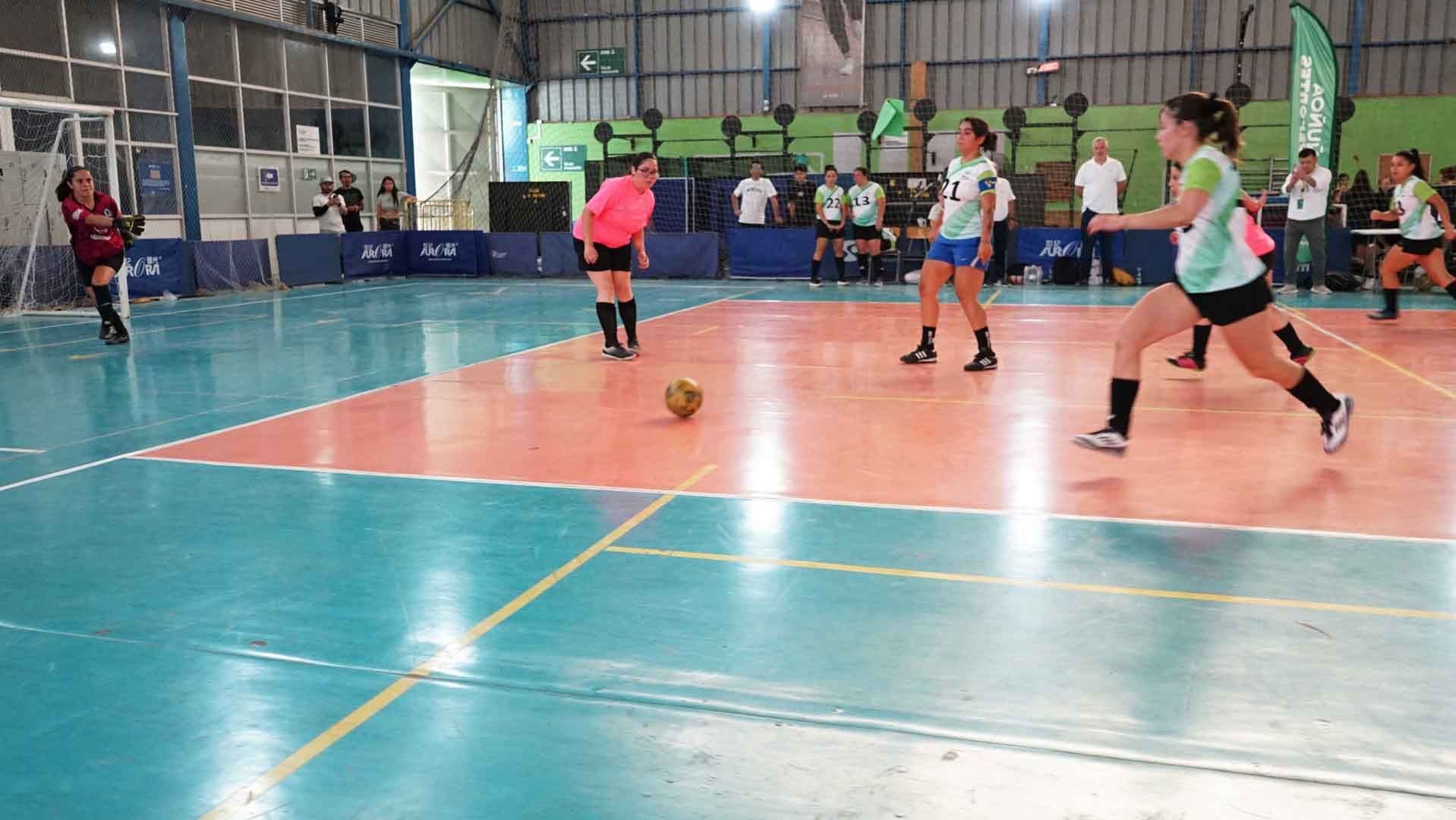 Torneo de Fútbol 5 reunió a las mejores exponentes del balompié de la comuna