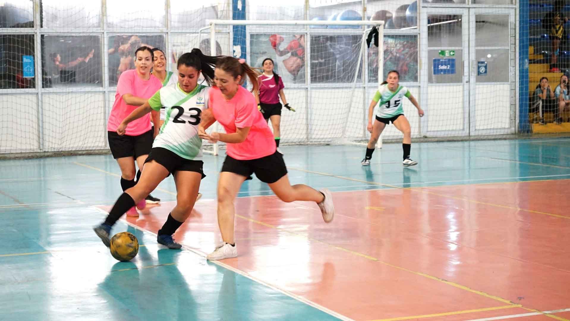 Torneo de Fútbol 5 reunió a las mejores exponentes del balompié de la comuna