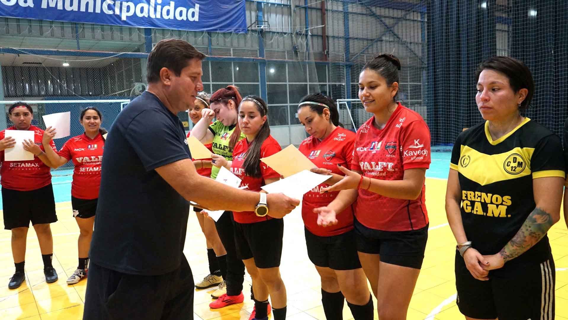 Torneo de Fútbol 5 reunió a las mejores exponentes del balompié de la comuna
