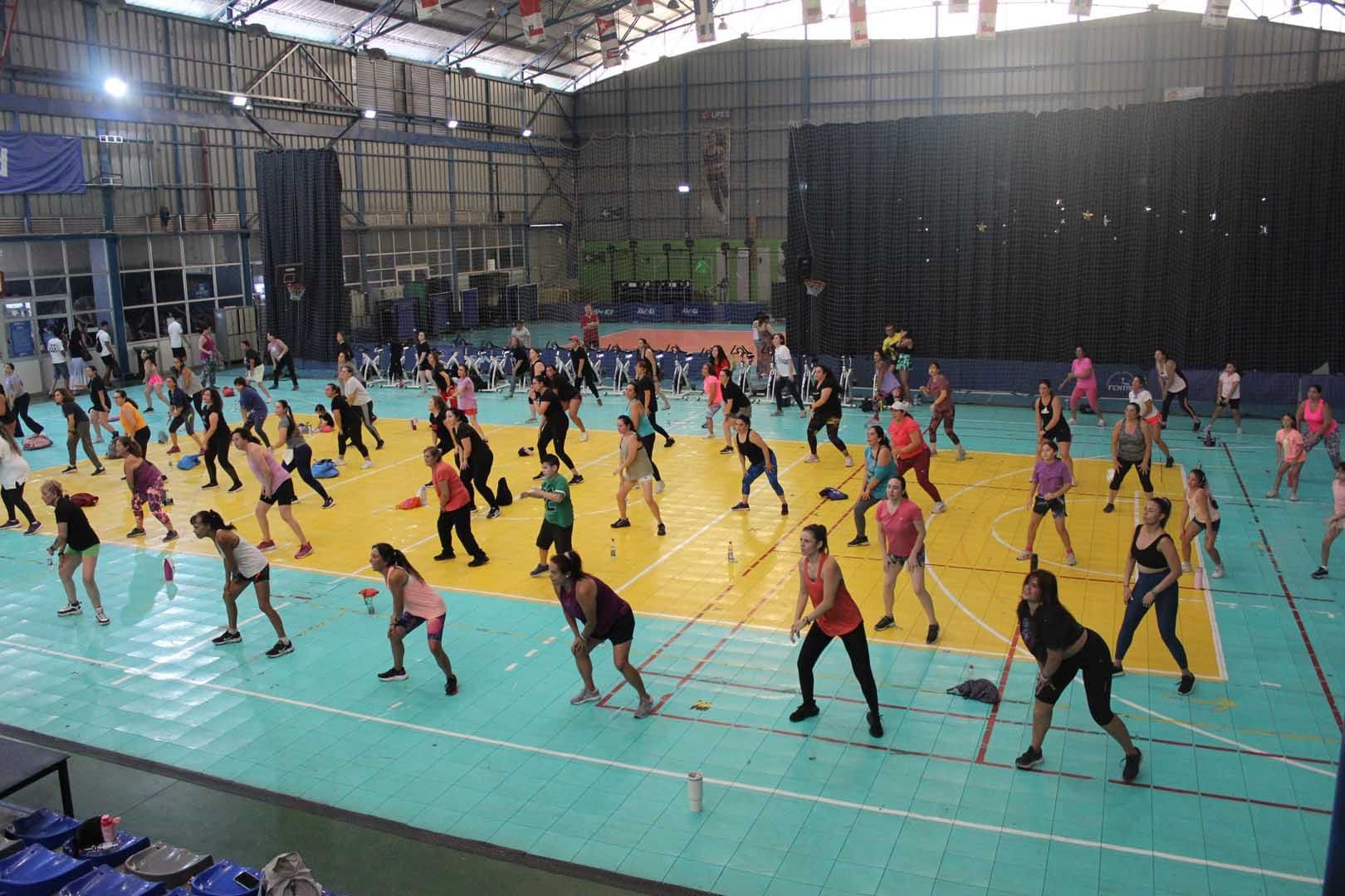 Jornada Deportiva Mujeres de Ñuñoa reunió a cerca de 500 ñuñoínas