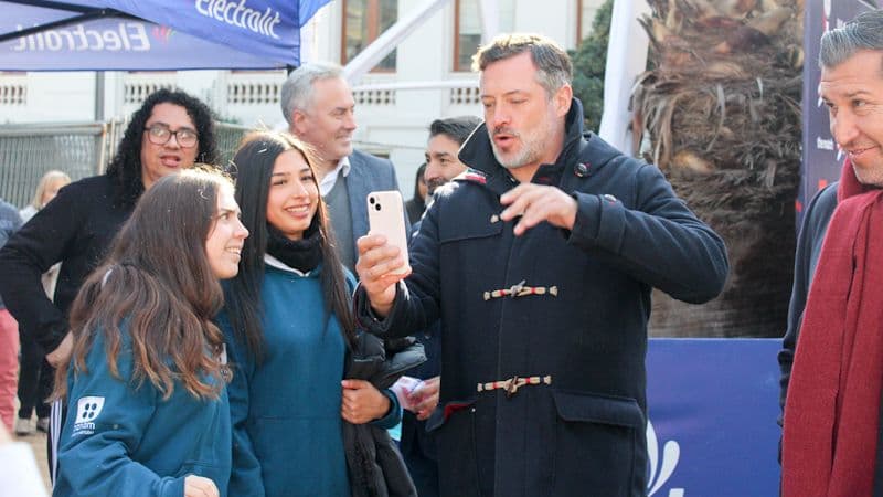 El Bus Museo del Sifup se instaló en Ñuñoa