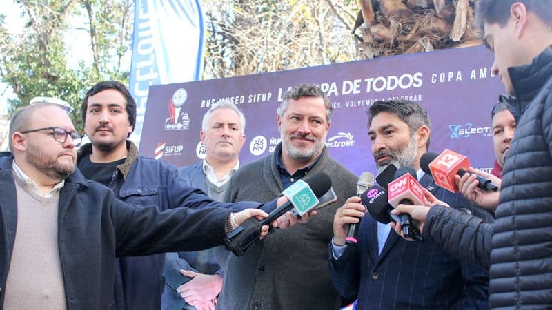El Bus Museo del Sifup se instaló en Ñuñoa
