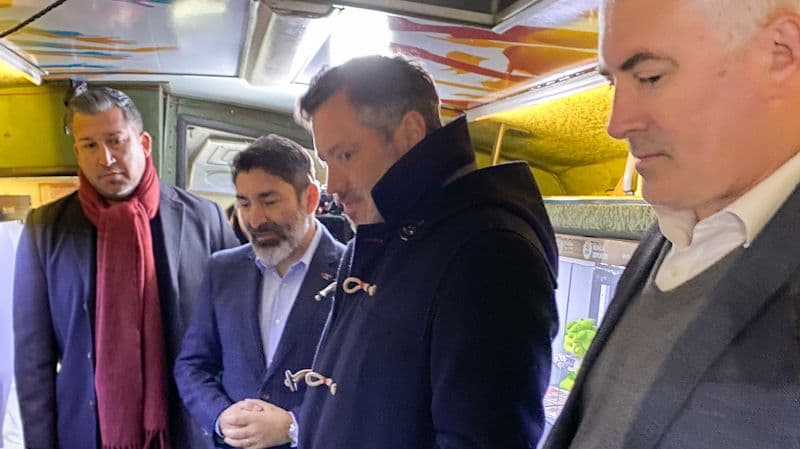 El Bus Museo del Sifup se instaló en Ñuñoa