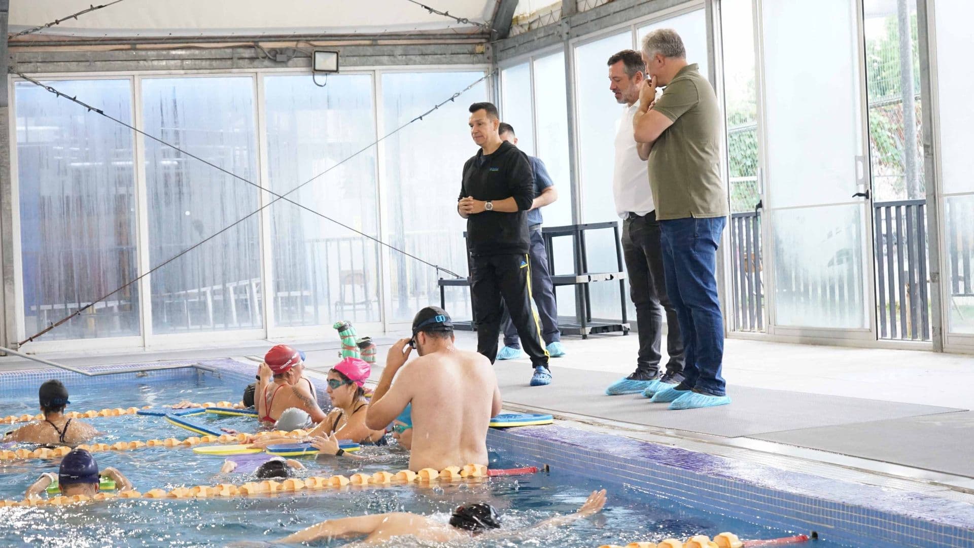 Meganoticias Amanece estuvo en nuestra piscina