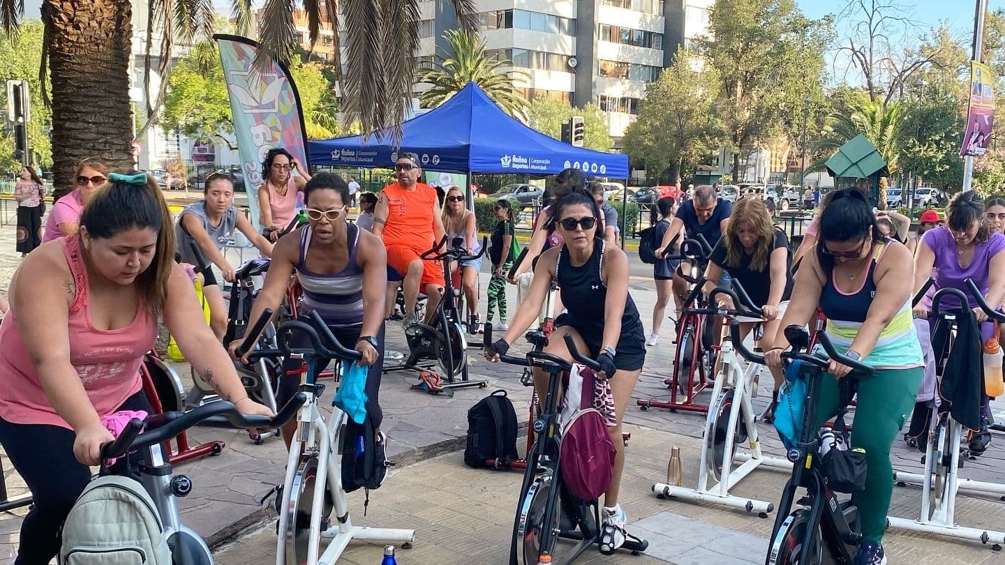 Plaza Ñuñoa se activó al ritmo del spinning