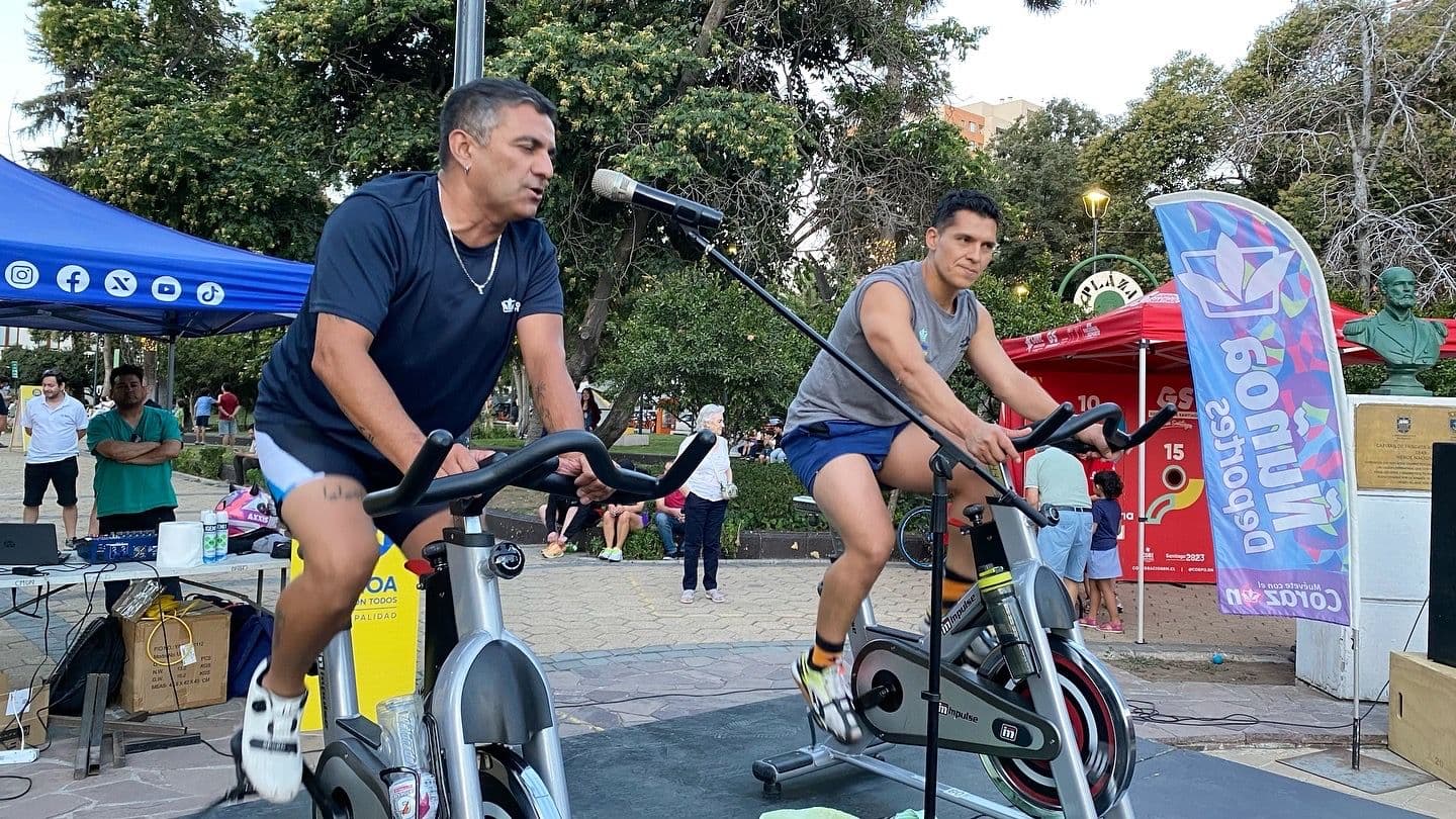 Plaza Ñuñoa se activó al ritmo del spinning