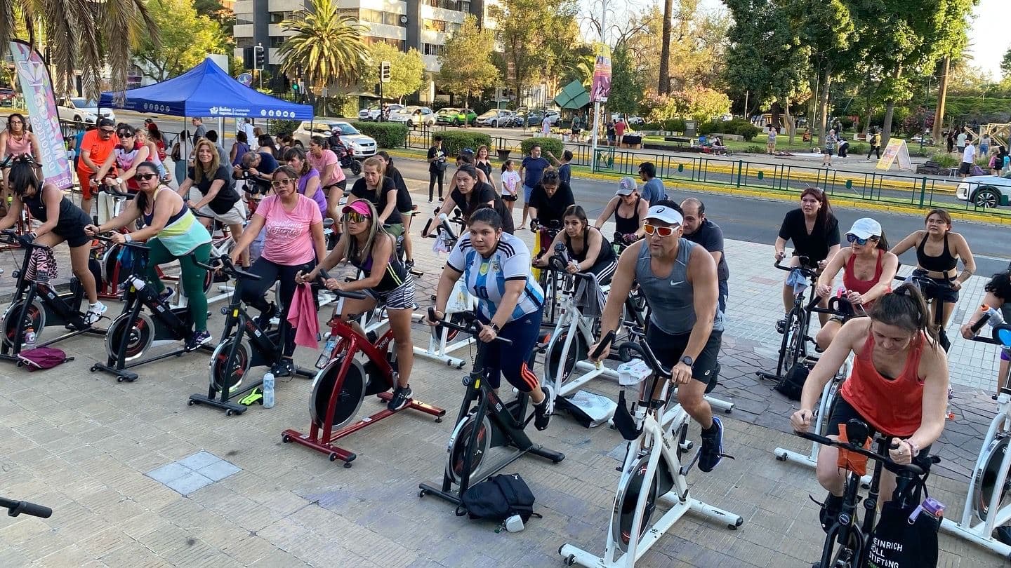 Plaza Ñuñoa se activó al ritmo del spinning
