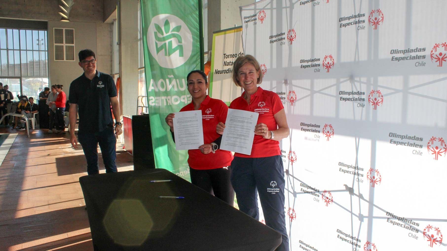 Torneo de Natación Neurodivergentes tuvo a más de 100 competidores