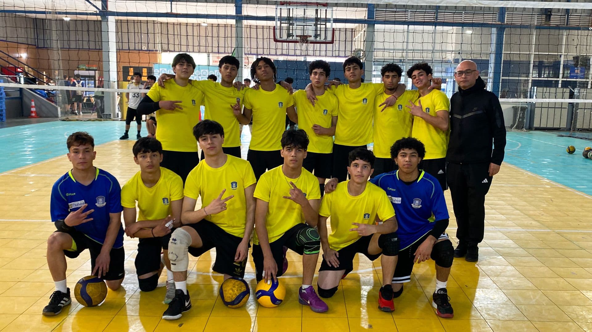 Vóleibol Juvenil ya tiene sus representantes de Ñuñoa