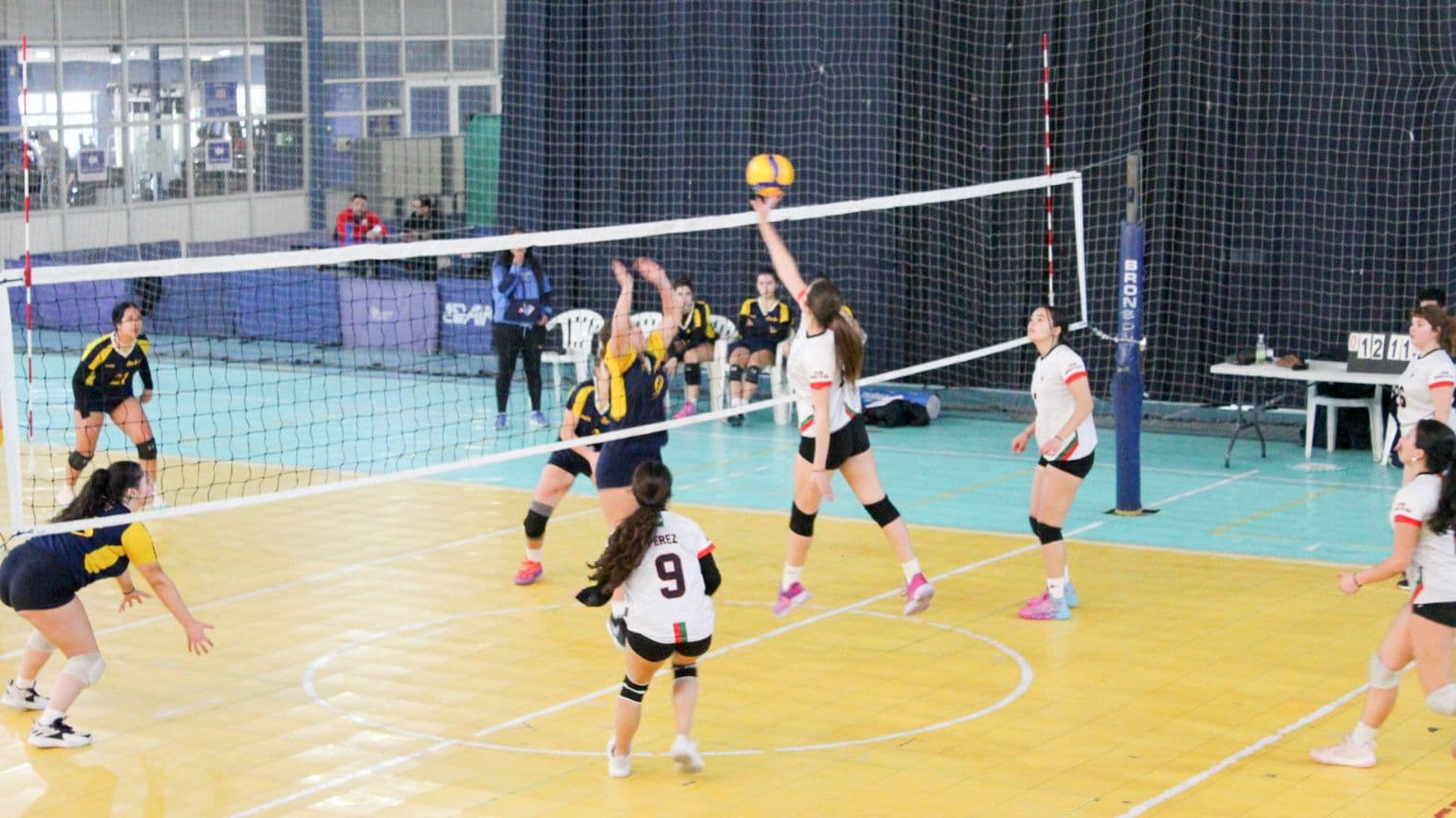 Vóleibol Juvenil ya tiene sus representantes de Ñuñoa