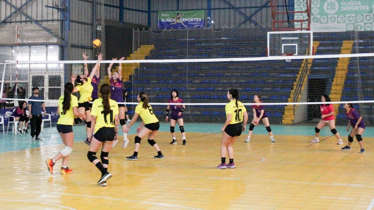 Vóleibol Juvenil ya tiene sus representantes de Ñuñoa