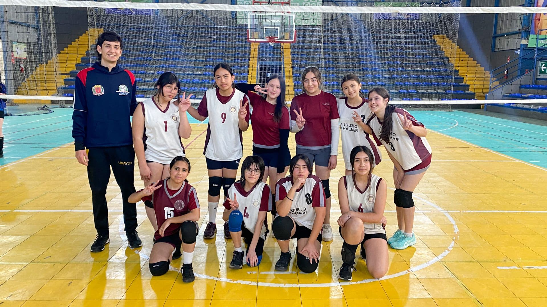 Vóleibol Juvenil ya tiene sus representantes de Ñuñoa