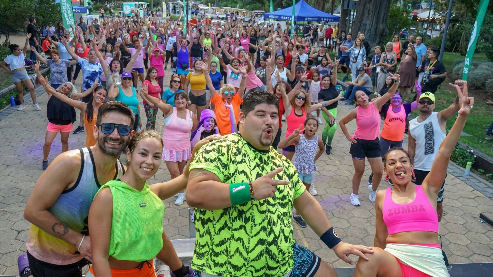 El baile se apoderó de la Plaza Ñuñoa