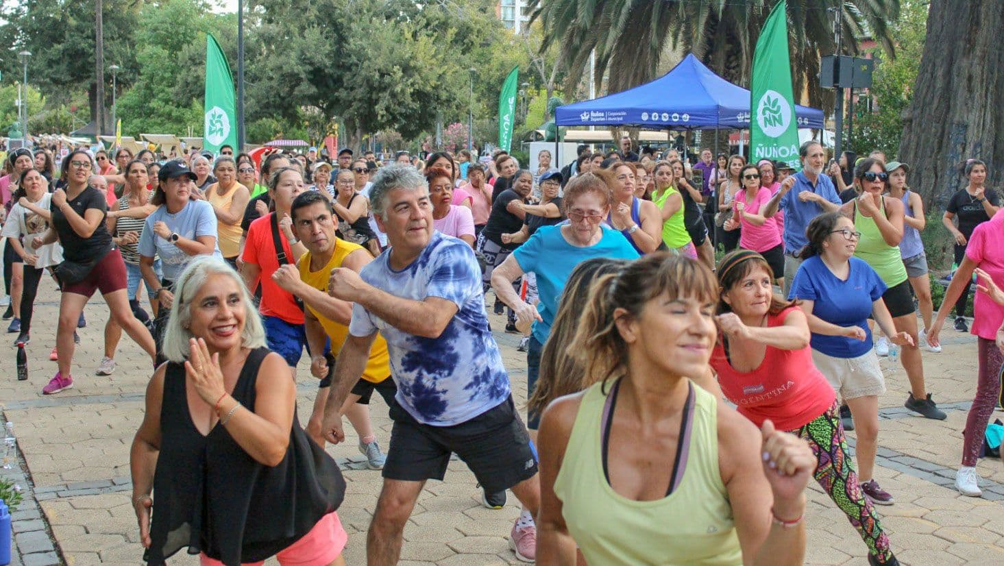 El baile se apoderó de la Plaza Ñuñoa