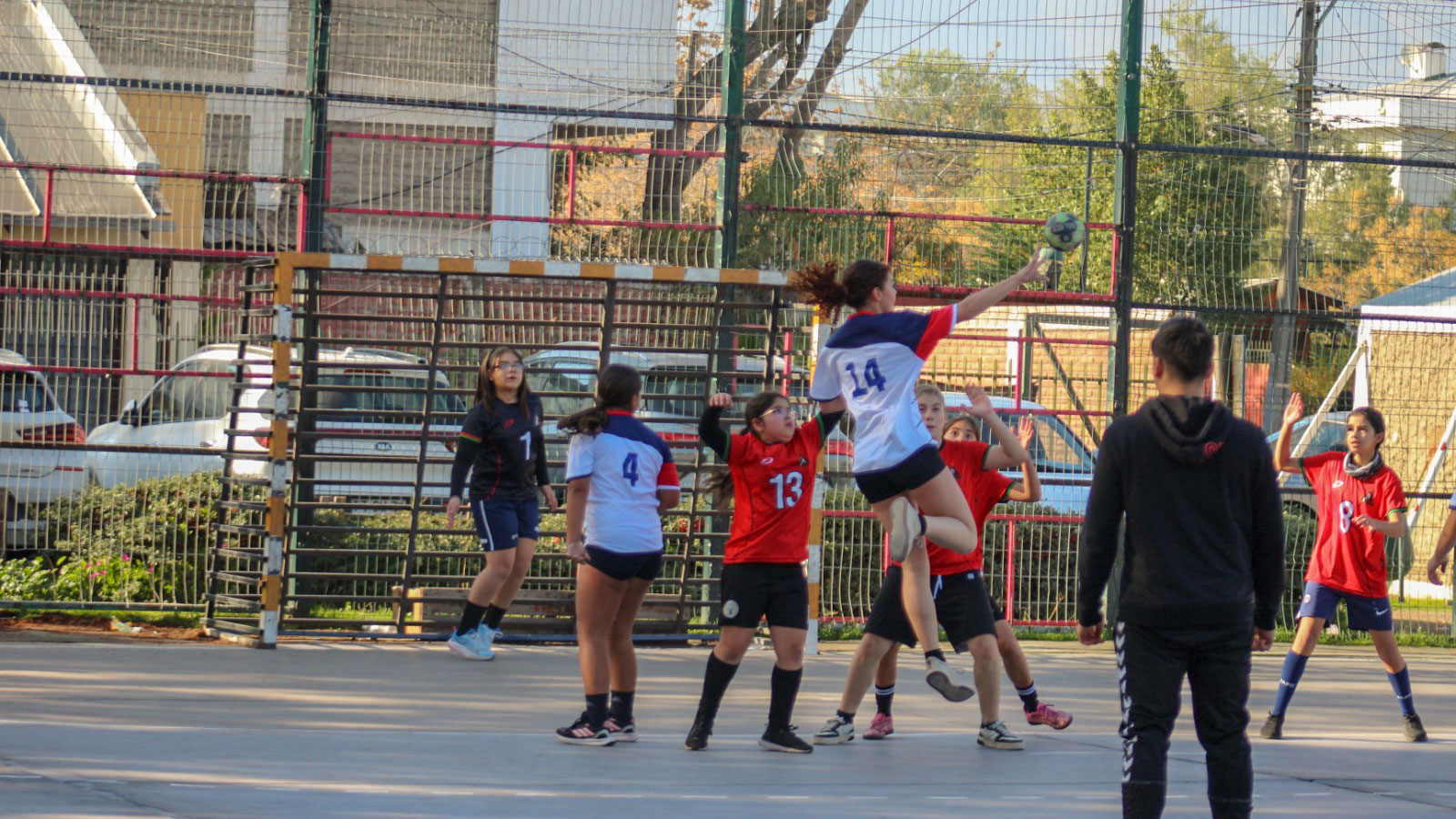 Carmela Silva Donoso ganó la fase comunal del Balonmano Sub 14