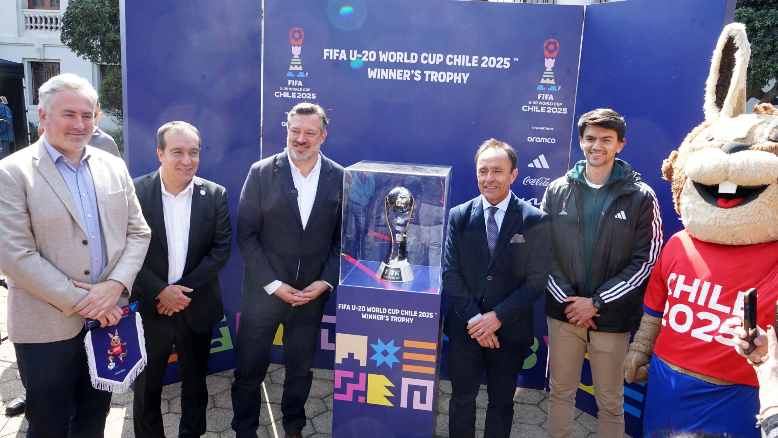 Trophy Tour de la Copa Mundial Sub 20 visitó Ñuñoa